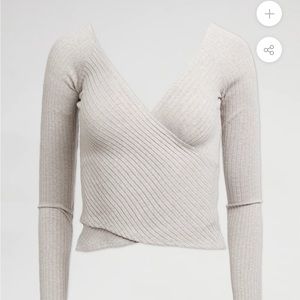 NWT carbon 38 Long Sleeve Wrap Top